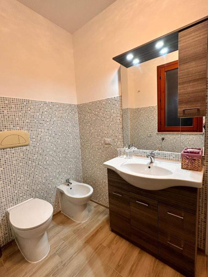 Holidays Apartment Кальярі Екстер'єр фото