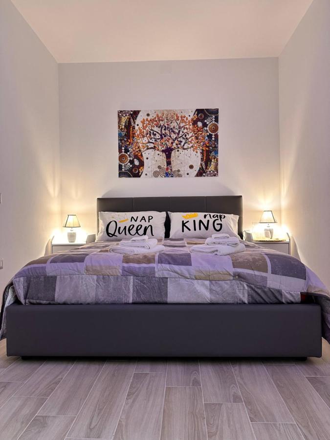 Holidays Apartment Кальярі Екстер'єр фото
