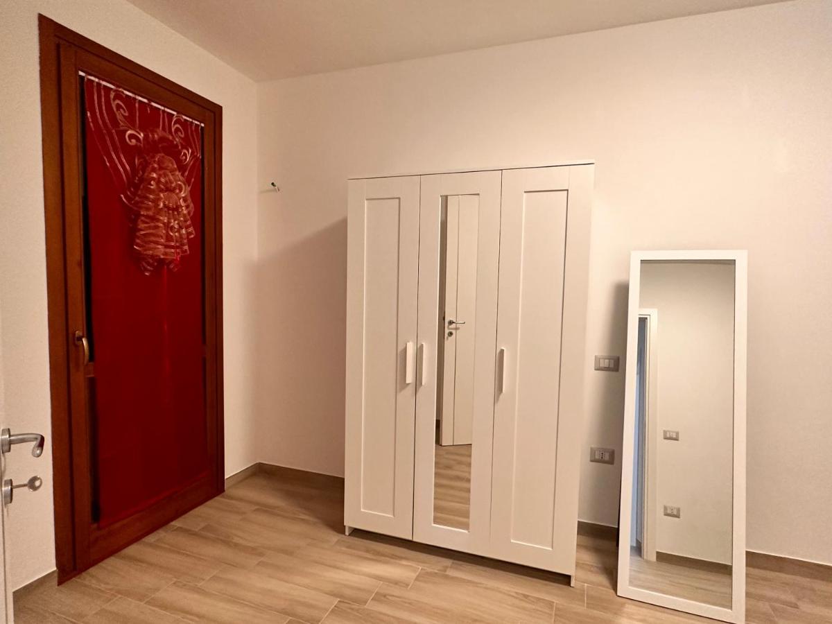 Holidays Apartment Кальярі Екстер'єр фото