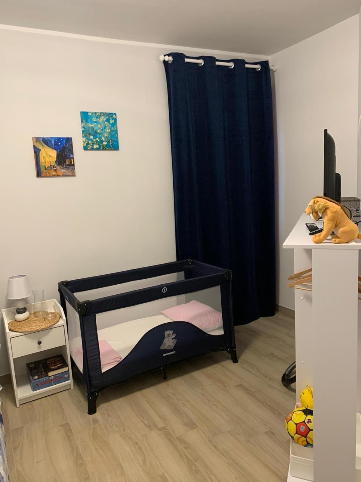 Holidays Apartment Кальярі Екстер'єр фото