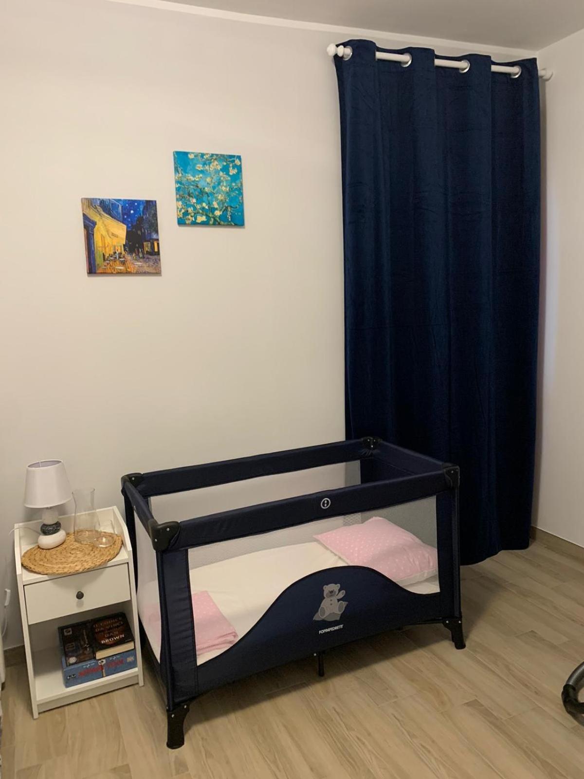 Holidays Apartment Кальярі Екстер'єр фото